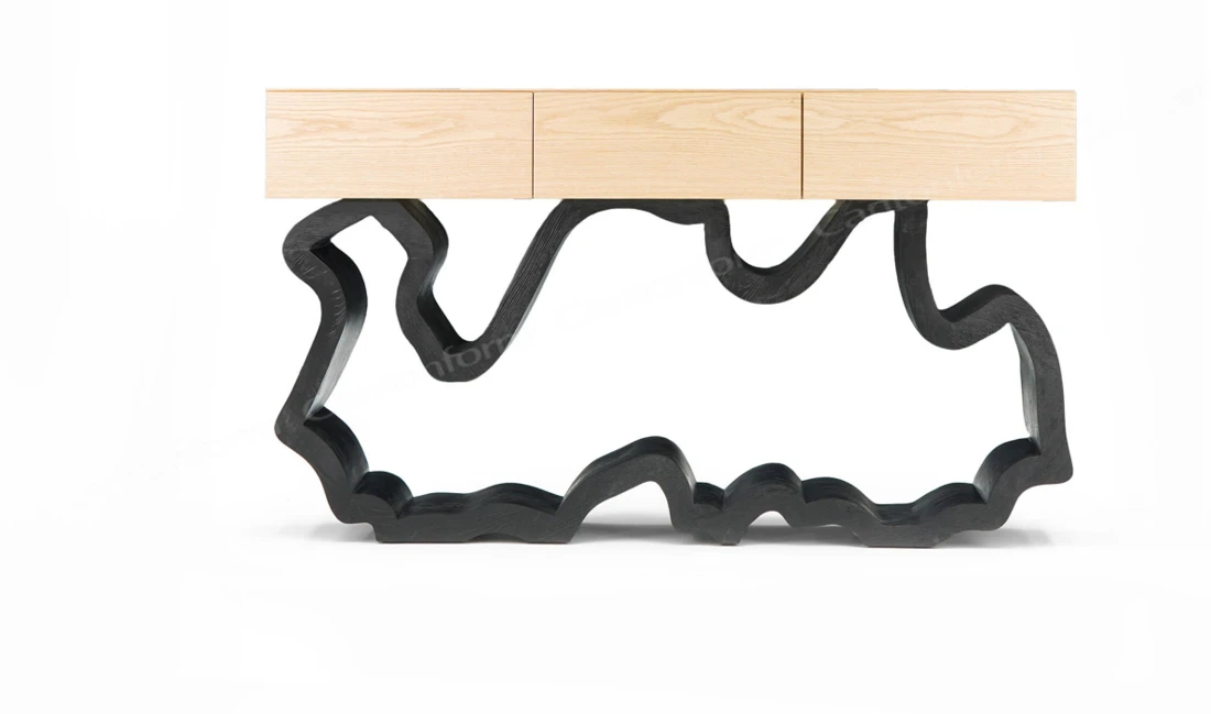 Console tables — G043