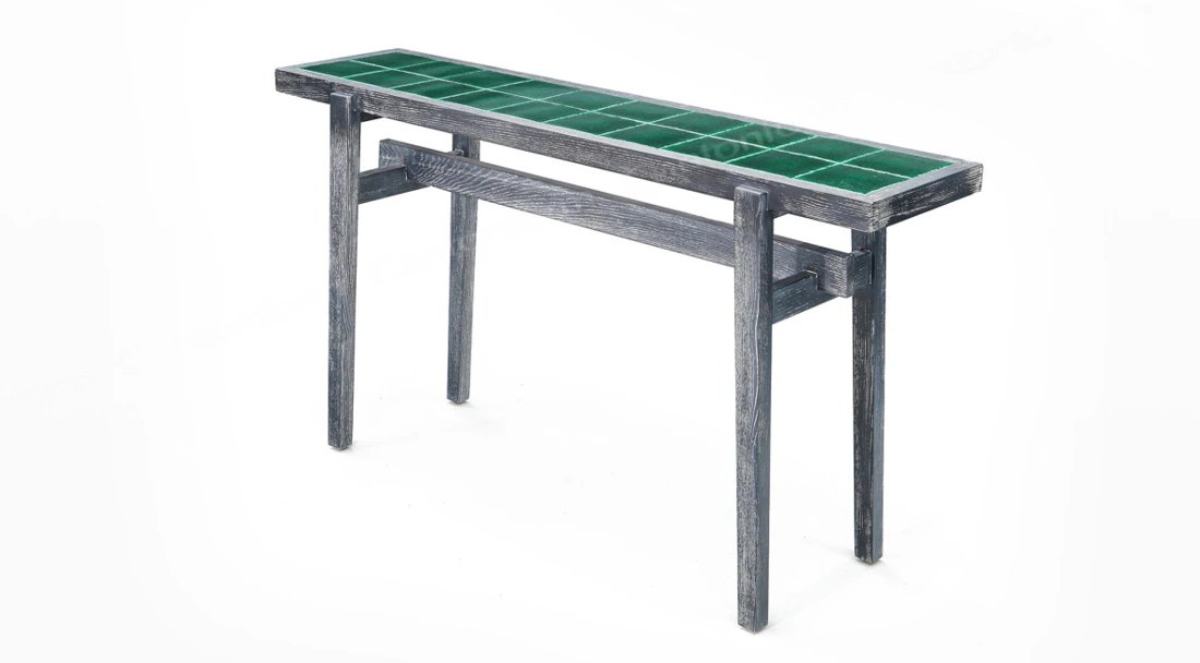Console tables — G048